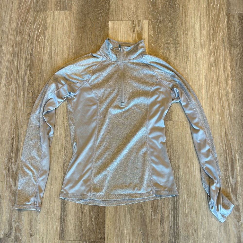 Women's Gray Long Sleeve Top